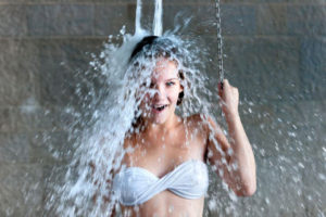 How to Take a Cold Shower Without Freezing
