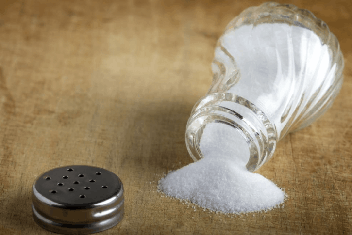 What Would Happen to My Body If I Stopped Eating Salt.